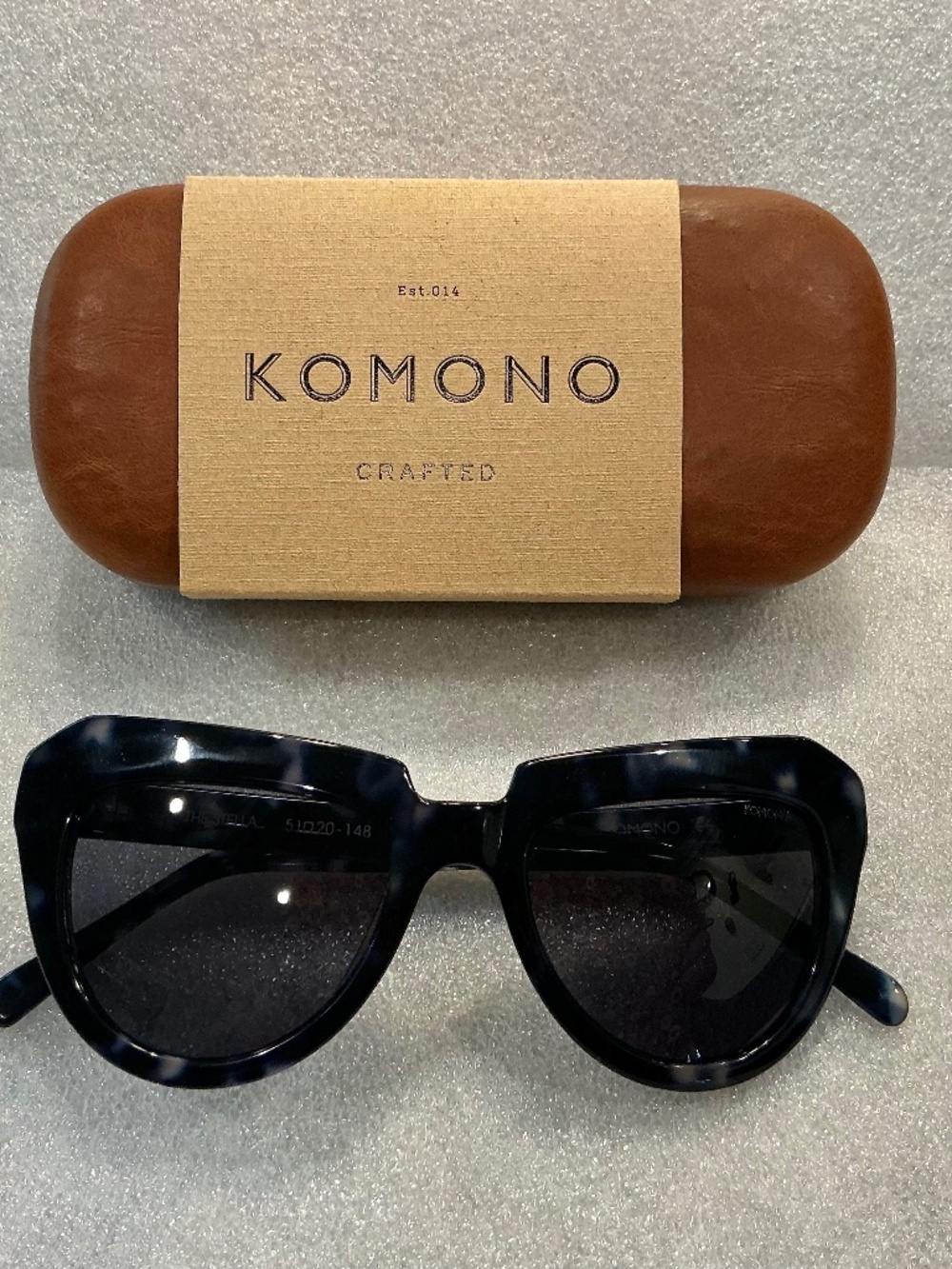 KOMONO Women’s Stella Sunglasses Black with Blue Tortoise Cat Eye